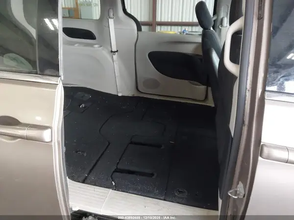 2C4RC1CG5HR597774 2017 CHRYSLER PACIFICA - Image 8