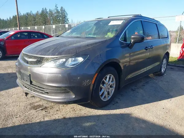 2C4RC1CG5HR815955 2017 CHRYSLER PACIFICA - Image 2