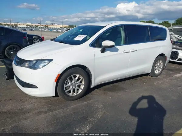 2C4RC1CG5JR113382 2018 CHRYSLER PACIFICA - Image 2