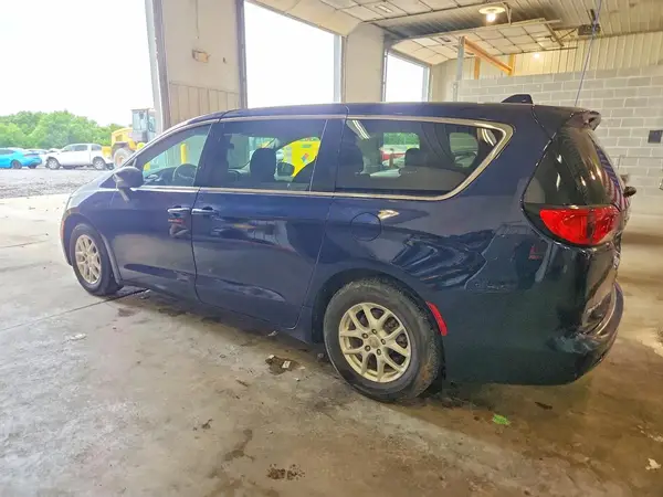 2C4RC1CG5JR274606 2018 CHRYSLER PACIFICA - Image 2