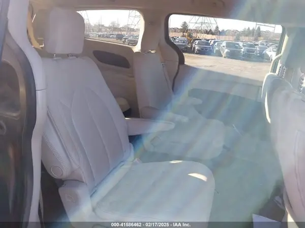 2C4RC1CG6HR638140 2017 CHRYSLER PACIFICA - Image 8
