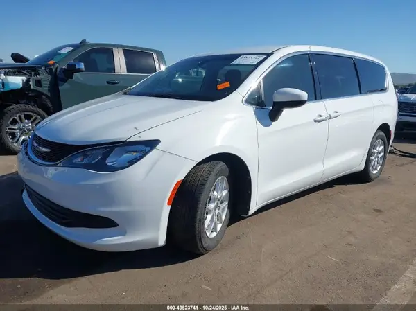 2C4RC1CG6HR689282 2017 CHRYSLER PACIFICA - Image 2