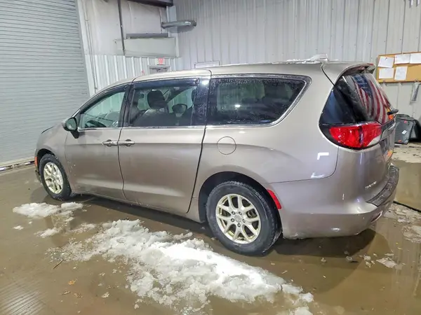 2C4RC1CG6HR744779 2017 CHRYSLER PACIFICA - Image 2