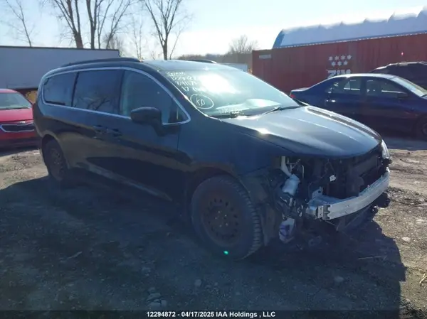 2C4RC1CG6HR841173 2017 CHRYSLER PACIFICA - Image 1