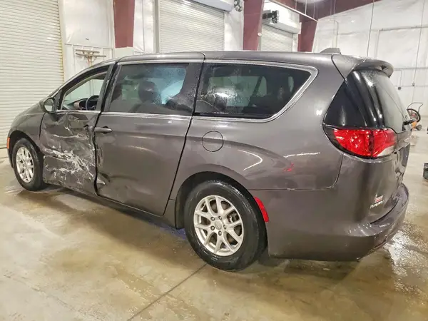 2C4RC1CG6JR175325 2018 CHRYSLER PACIFICA - Image 2