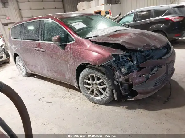 2C4RC1CG7HR594150 2017 CHRYSLER PACIFICA - Image 1