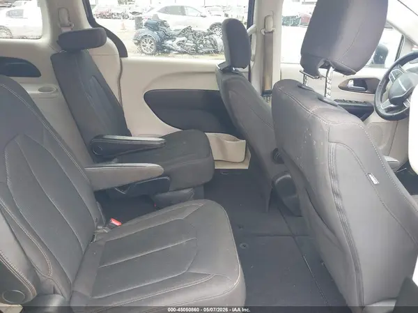 2C4RC1CG7HR622027 2017 CHRYSLER PACIFICA - Image 8