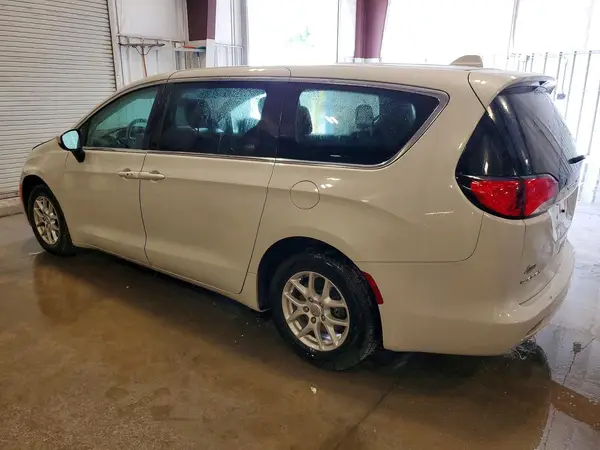 2C4RC1CG7HR642990 2017 CHRYSLER PACIFICA - Image 2