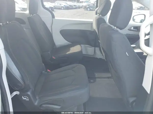 2C4RC1CG7HR665508 2017 CHRYSLER PACIFICA - Image 8
