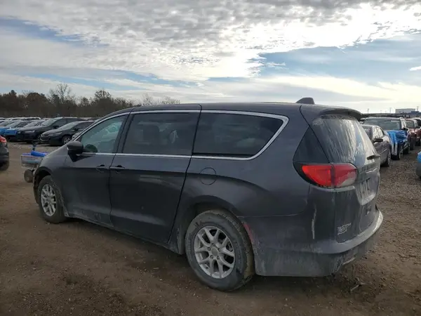 2C4RC1CG7HR704971 2017 CHRYSLER PACIFICA - Image 2
