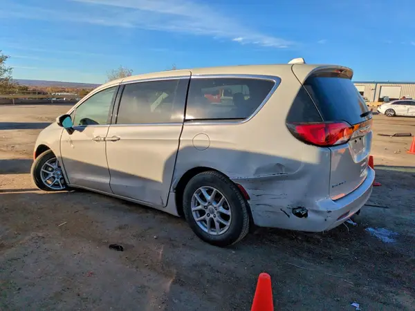 2C4RC1CG7HR730440 2017 CHRYSLER PACIFICA - Image 2