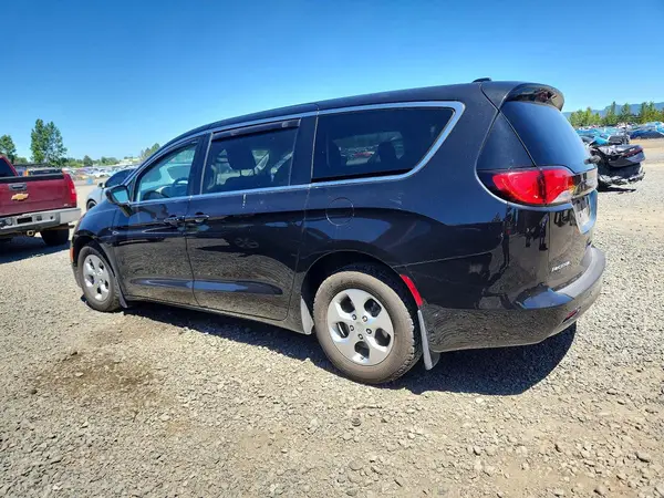 2C4RC1CG7HR747948 2017 CHRYSLER PACIFICA - Image 2