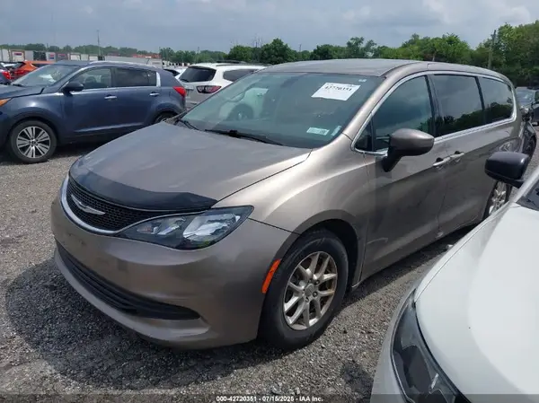 2C4RC1CG7HR754317 2017 CHRYSLER PACIFICA - Image 2
