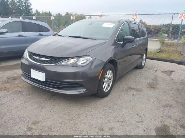 2C4RC1CG7KR668397 2019 CHRYSLER PACIFICA - Image 2