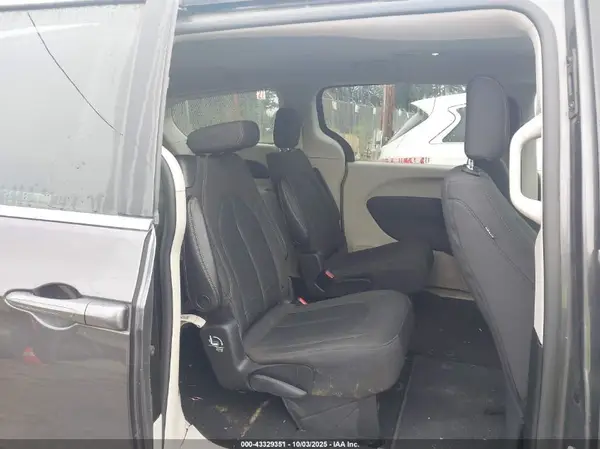 2C4RC1CG7KR668397 2019 CHRYSLER PACIFICA - Image 8