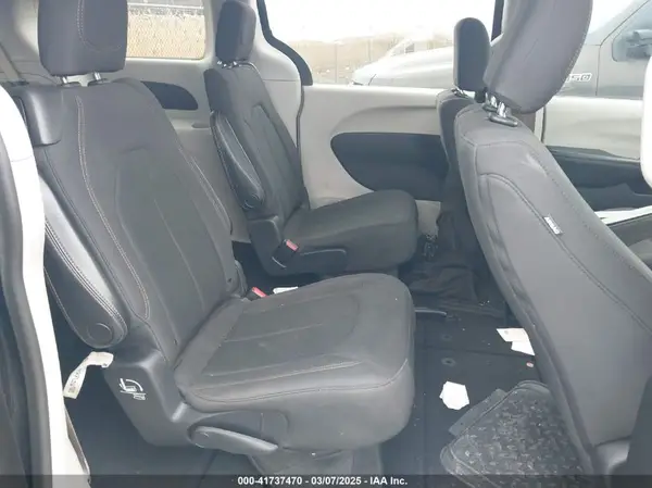 2C4RC1CG7KR698323 2019 CHRYSLER PACIFICA - Image 8