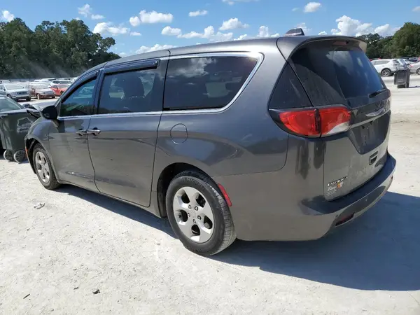 2C4RC1CG8HR512314 2017 CHRYSLER PACIFICA - Image 2