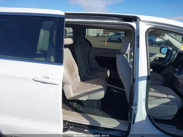 2C4RC1CG8HR521157 2017 CHRYSLER PACIFICA - Image 8