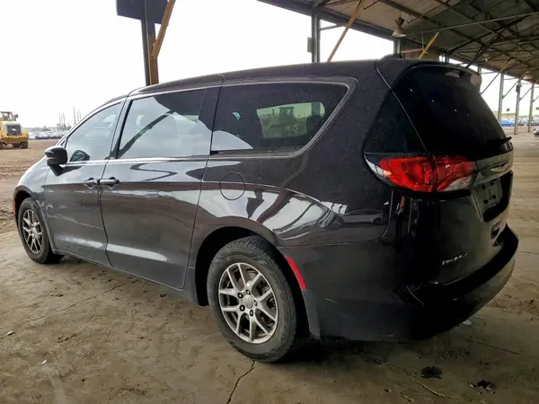 2C4RC1CG8HR588521 2017 CHRYSLER PACIFICA - Image 2