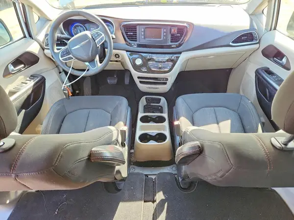 2C4RC1CG8HR609478 2017 CHRYSLER PACIFICA - Image 8
