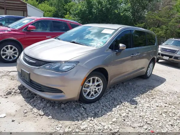 2C4RC1CG8HR622036 2017 CHRYSLER PACIFICA - Image 2