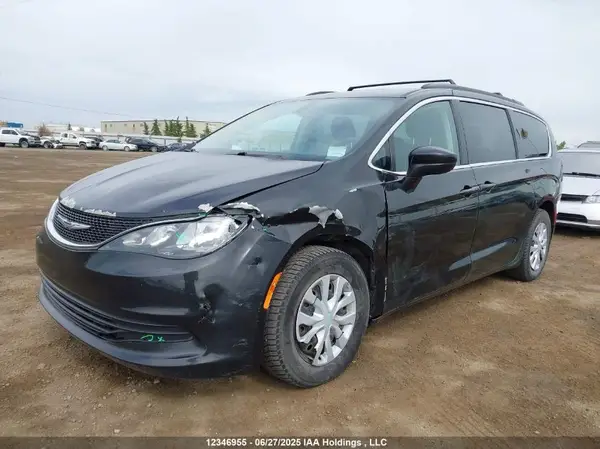 2C4RC1CG8HR689025 2017 CHRYSLER PACIFICA - Image 2