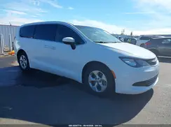 2C4RC1CG8HR788833 2017 CHRYSLER PACIFICA