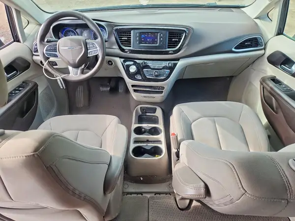 2C4RC1CG8HR836895 2017 CHRYSLER PACIFICA - Image 8