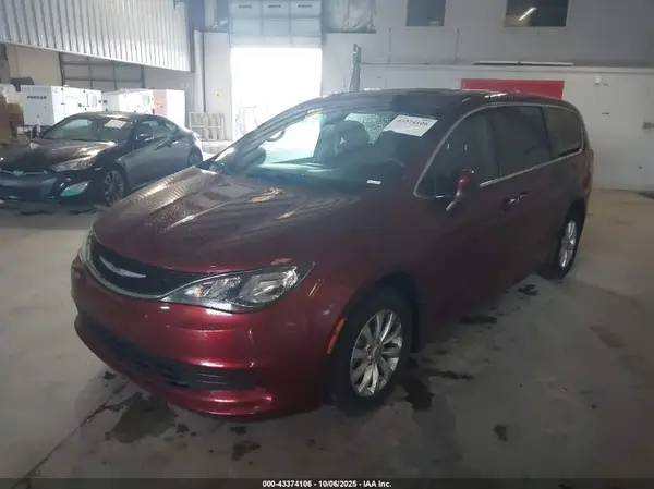2C4RC1CG8JR121430 2018 CHRYSLER PACIFICA - Image 2