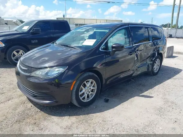 2C4RC1CG9HR551770 2017 CHRYSLER PACIFICA - Image 2