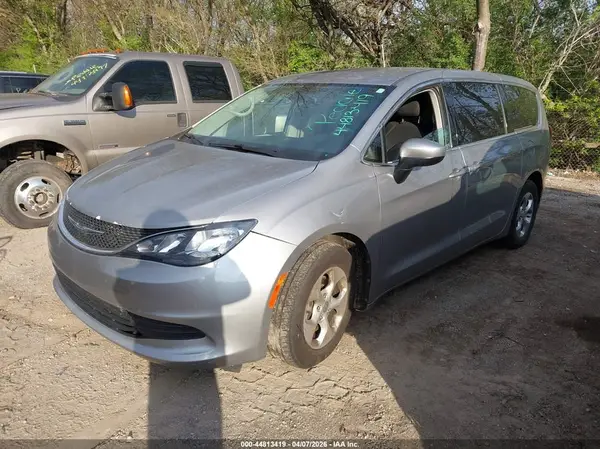 2C4RC1CG9HR597986 2017 CHRYSLER PACIFICA - Image 2