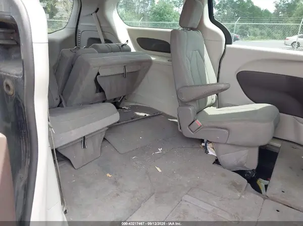2C4RC1CG9HR608677 2017 CHRYSLER PACIFICA - Image 8