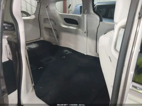 2C4RC1CG9HR633627 2017 CHRYSLER PACIFICA - Image 8