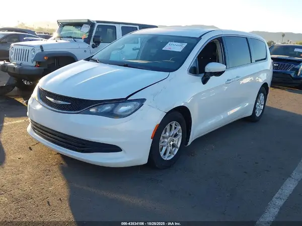 2C4RC1CG9HR823931 2017 CHRYSLER PACIFICA - Image 2