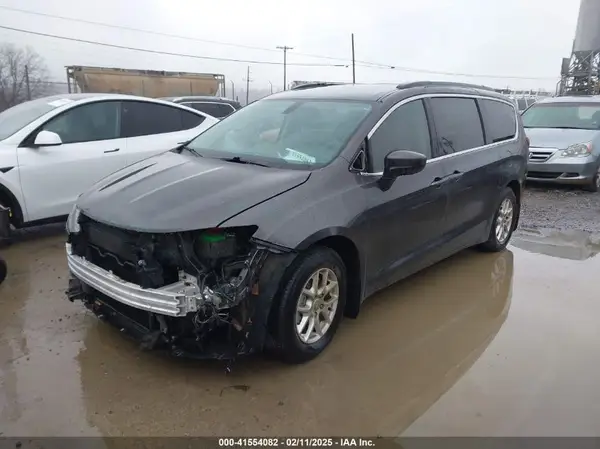2C4RC1CG9JR158731 2018 CHRYSLER PACIFICA - Image 2