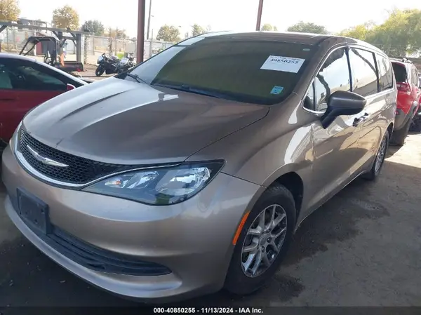 2C4RC1CG9JR226543 2018 CHRYSLER PACIFICA - Image 2