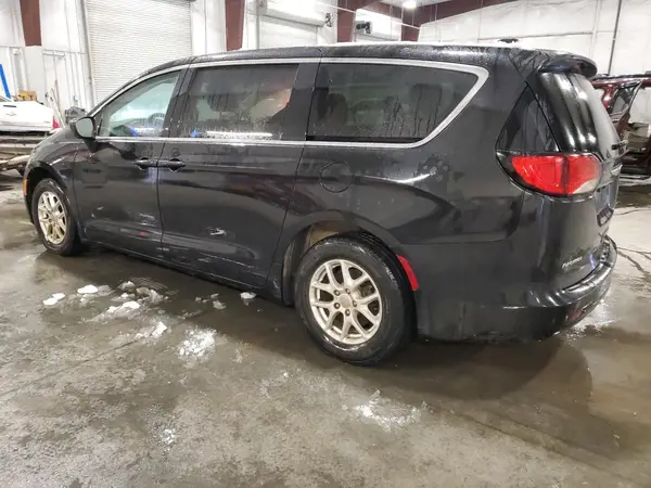 2C4RC1CG9JR255346 2018 CHRYSLER PACIFICA - Image 2