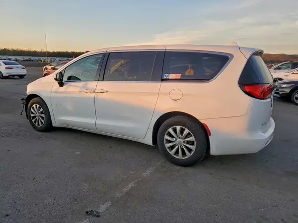 2C4RC1CG9JR274818 2018 CHRYSLER PACIFICA - Image 2