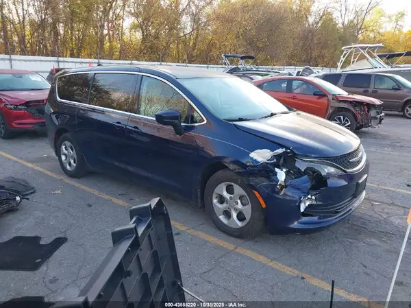 2C4RC1CGXHR513707 2017 CHRYSLER PACIFICA - Image 1