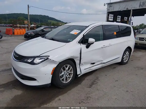 2C4RC1CGXHR529471 2017 CHRYSLER PACIFICA - Image 2