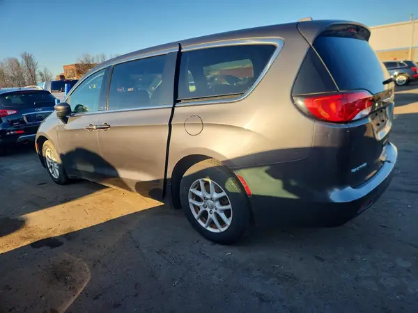 2C4RC1CGXHR565967 2017 CHRYSLER PACIFICA - Image 2