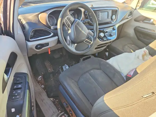 2C4RC1CGXHR565967 2017 CHRYSLER PACIFICA - Image 8