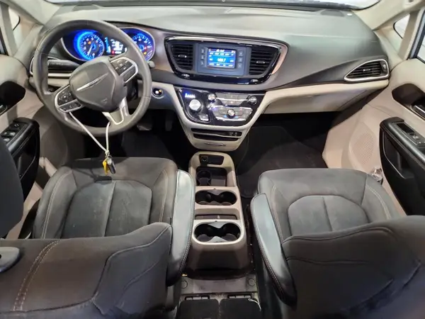 2C4RC1CGXHR571767 2017 CHRYSLER PACIFICA - Image 8
