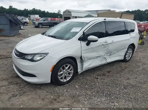 2C4RC1DG0HR507932 2017 CHRYSLER PACIFICA - Image 2