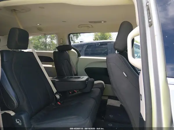 2C4RC1DG0HR507994 2017 CHRYSLER PACIFICA - Image 8