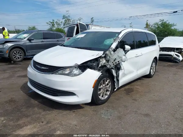 2C4RC1DG0HR519904 2017 CHRYSLER PACIFICA - Image 2