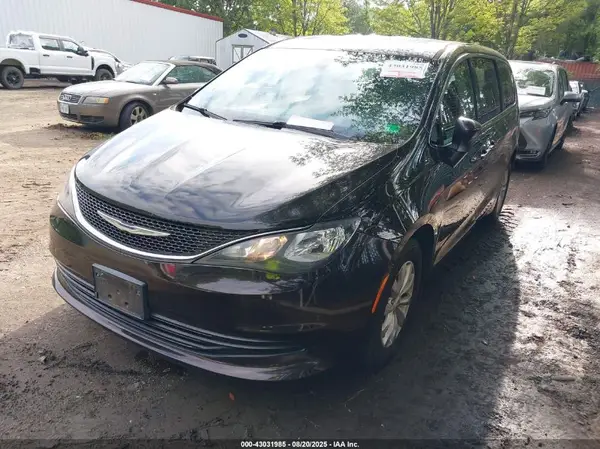 2C4RC1DG0HR529431 2017 CHRYSLER PACIFICA - Image 2