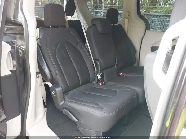 2C4RC1DG0HR529431 2017 CHRYSLER PACIFICA - Image 8