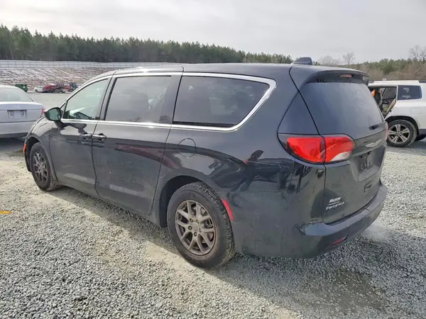 2C4RC1DG0HR565216 2017 CHRYSLER PACIFICA - Image 2