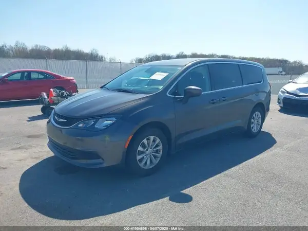 2C4RC1DG0HR587782 2017 CHRYSLER PACIFICA - Image 2